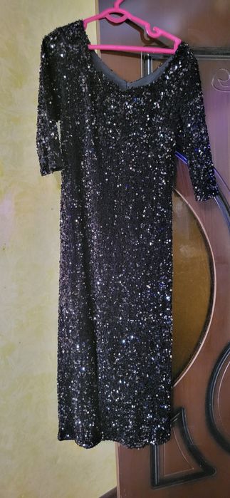 Платья по 200000 тысяч сум