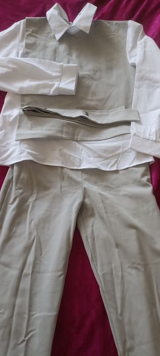 Костюмы, пиджак. Все отличного качества