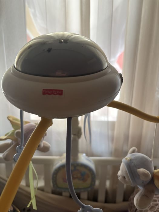 Музикална въртележка прожектор Fisher price с дистанционно