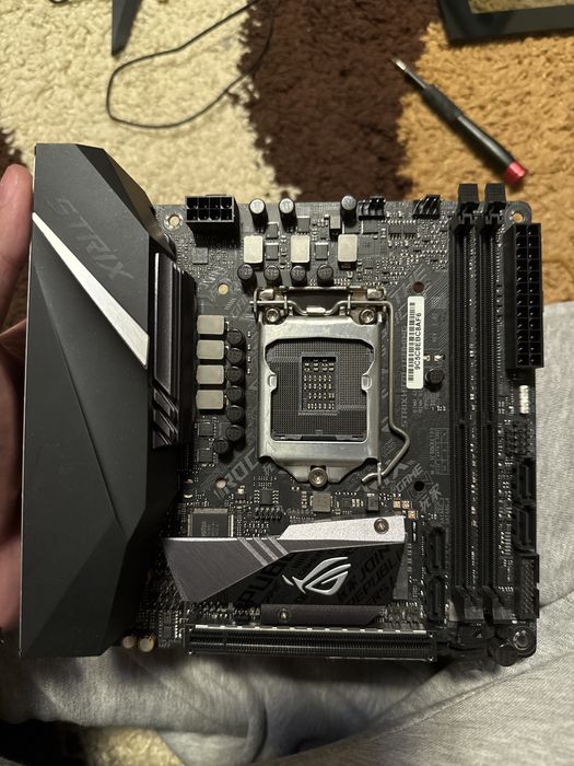 Placa de baza Asus Strix z370i ITX