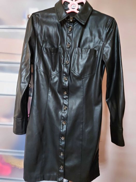 Rochie tip cămașă din piele eco. Mango, S