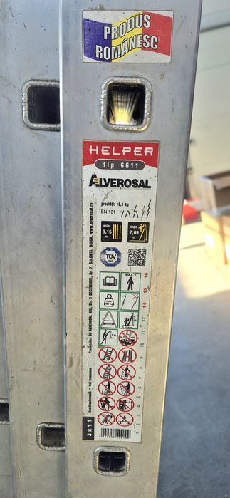 Scara 3 tronsoane 3 x 11 trepte Alverosal