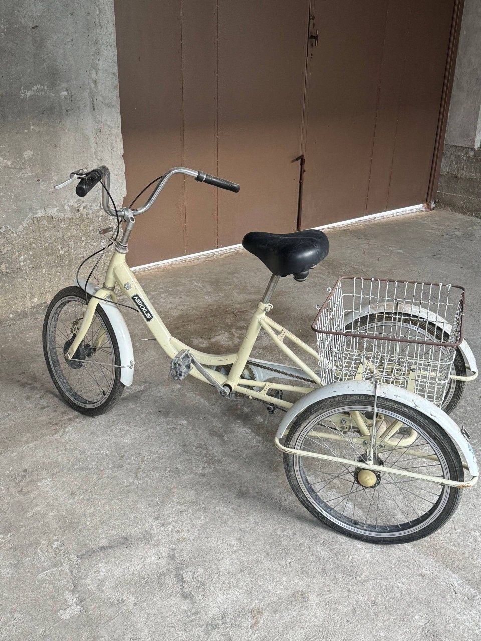 Velosiped sotiladi