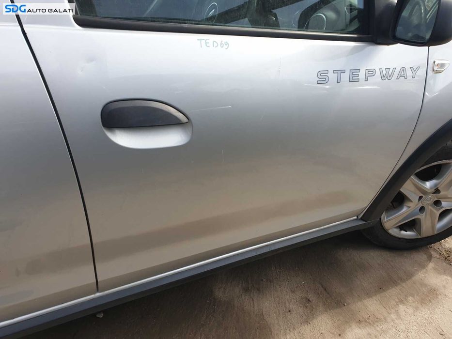 Usa Usi Portiera Portiere Dreapta Fata Dezechipata Dacia Logan 2 2012 - 2016 Culoare TED69 [C4618]