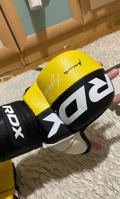 Продается перчатка для мма