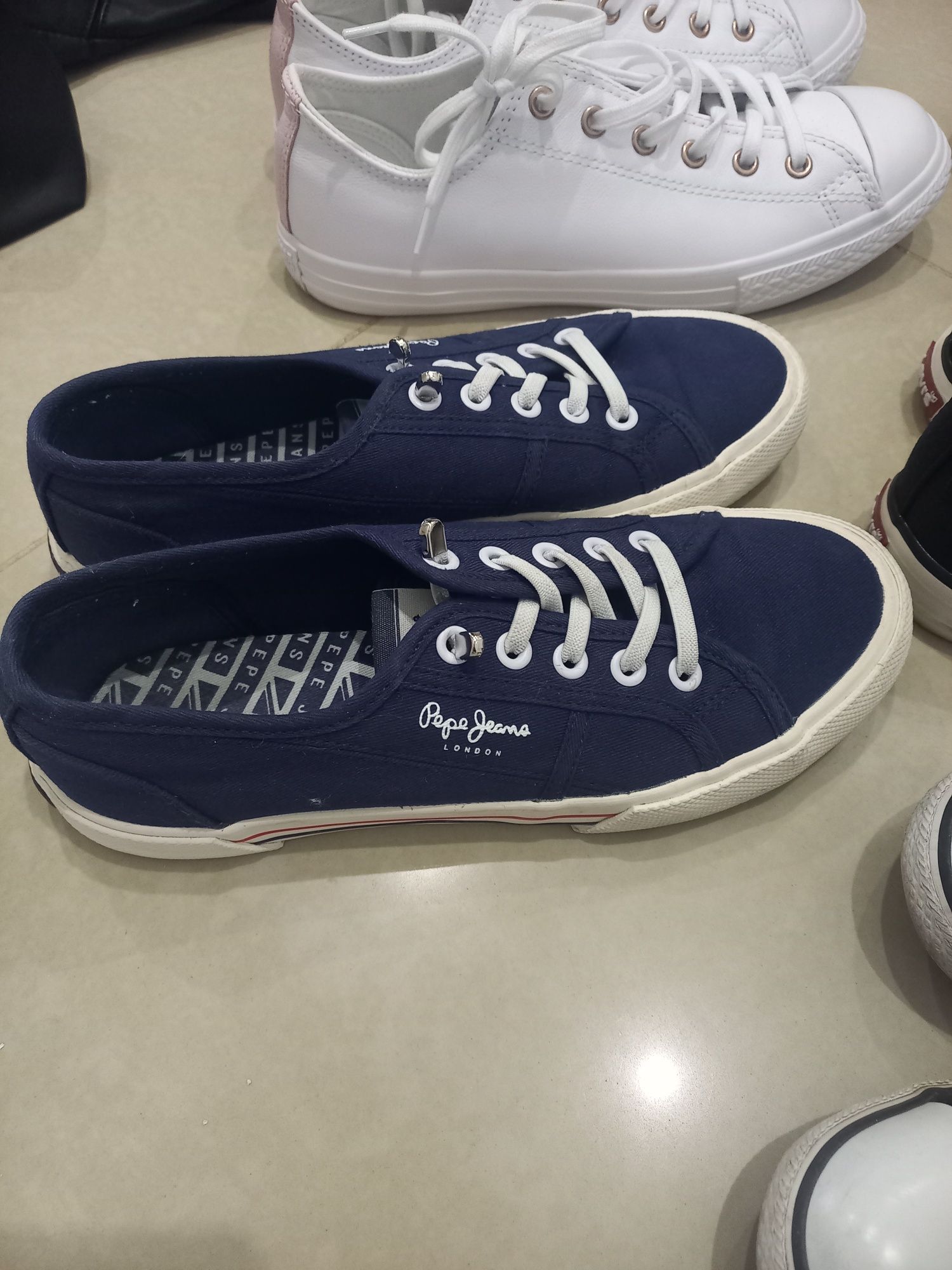 Кецове Converse,Pepe Jeans,S'Oliver,Tom Taylor,Levi's,Lee Cooper