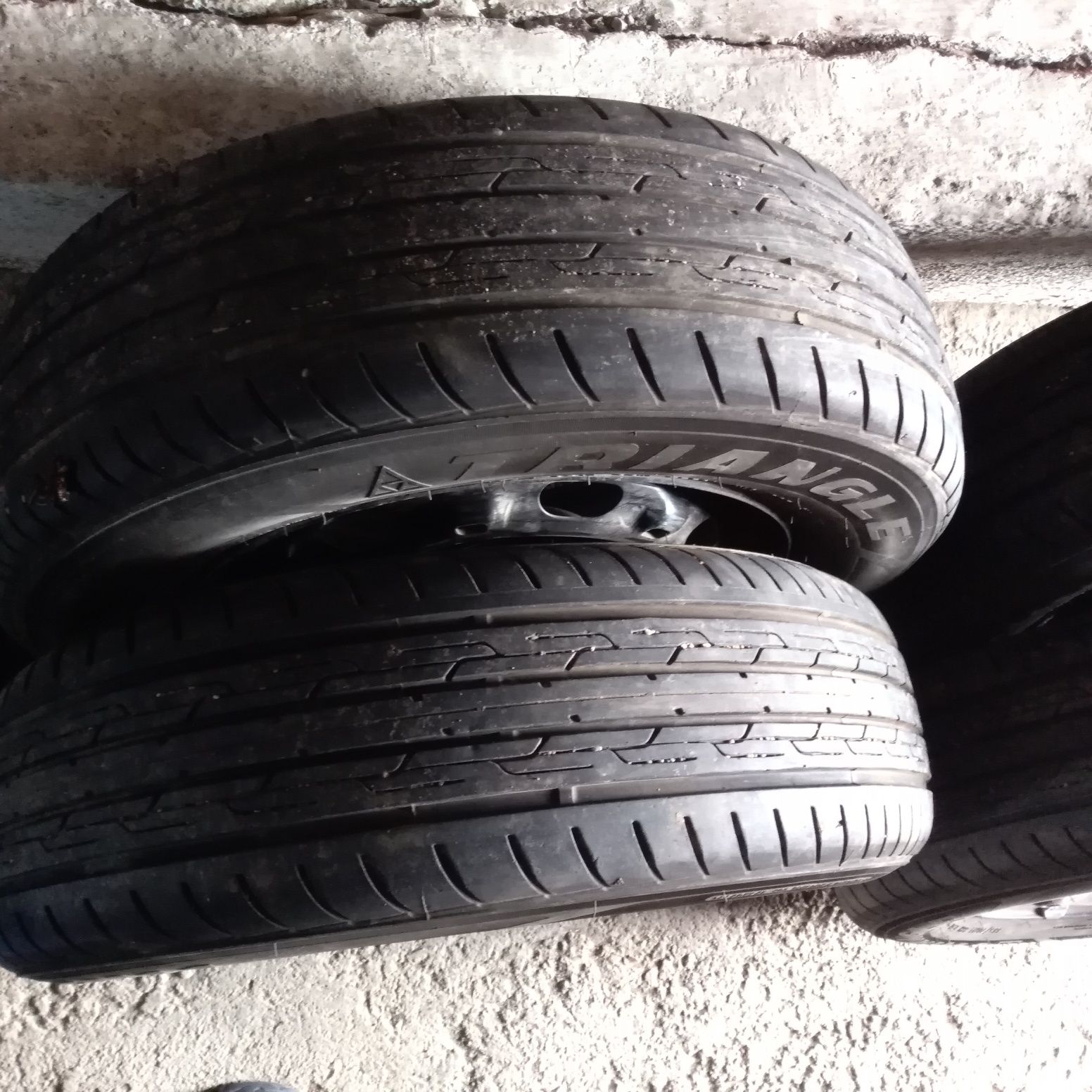 Продам резину трианжле 185/70R14