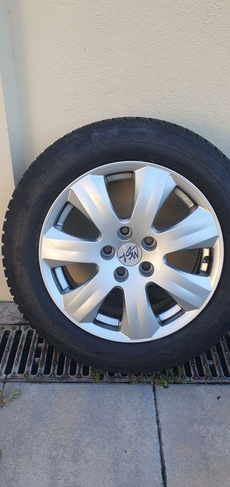 Set anvelope iarna Bridgestone 205/60/R16 M+S profil 6mm DOT 2016