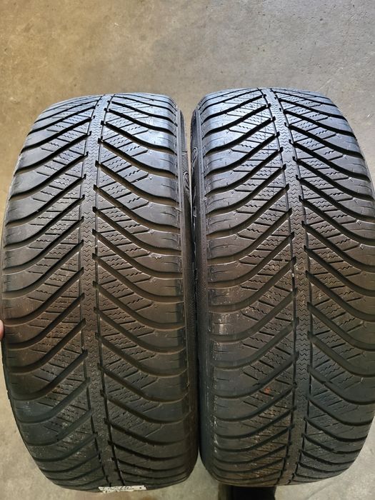 2 anvelope 205 60 R 16 Goodyear All Season