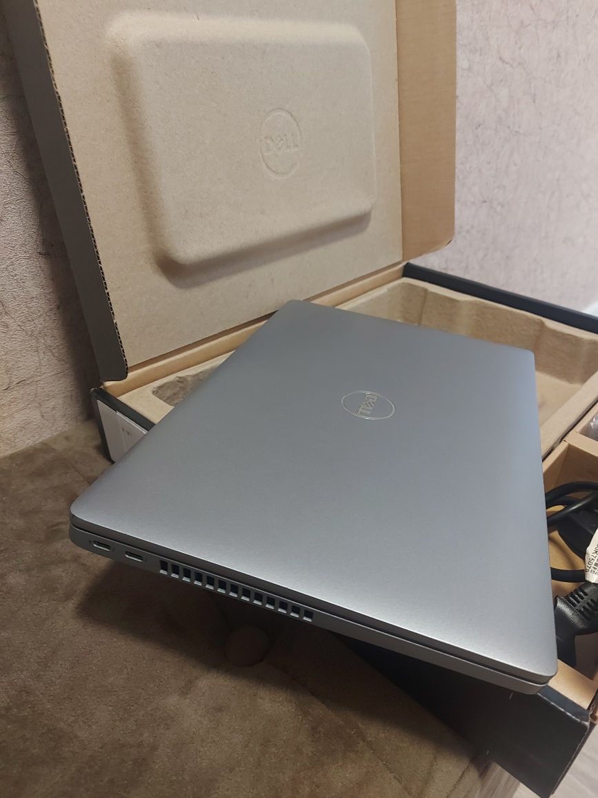 Dell Latitude 5420 i7 1185G7, 32Gb, 512Ssd, 4G