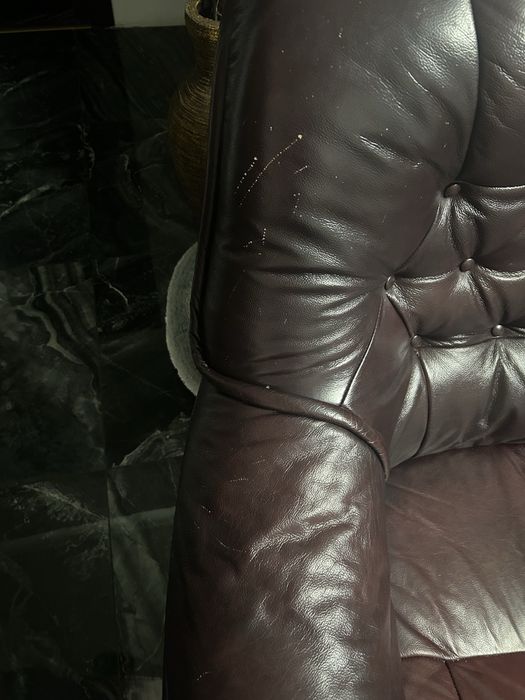 canapea din piele vinted cu 3 rafturi