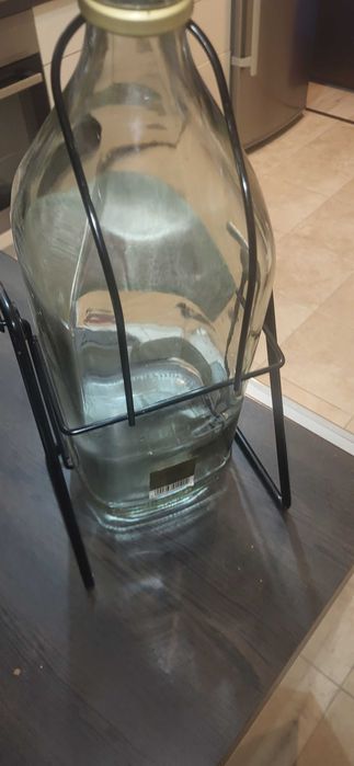 Голяма бутилка Johnnie walker 4.5 литра празна в люлка за механа