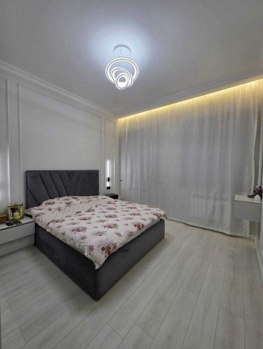 м.Буюк Ипак Йули ул.Никитина 2,2-сот 4-комн 100 м² 3 с/у евроремонт