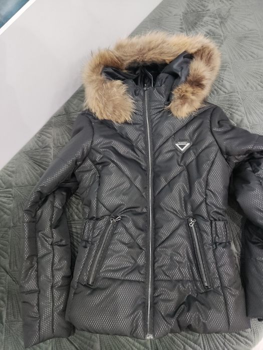 Яке с естествен косъм