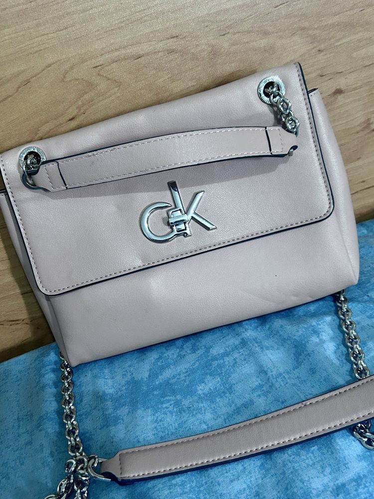 Чанта Calvin Klein