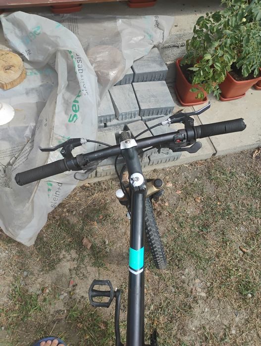 Vând bicicleta in stare bună