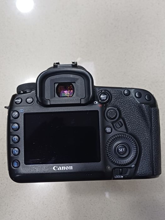 Фотоаппарат кенон Марк4 сотилади