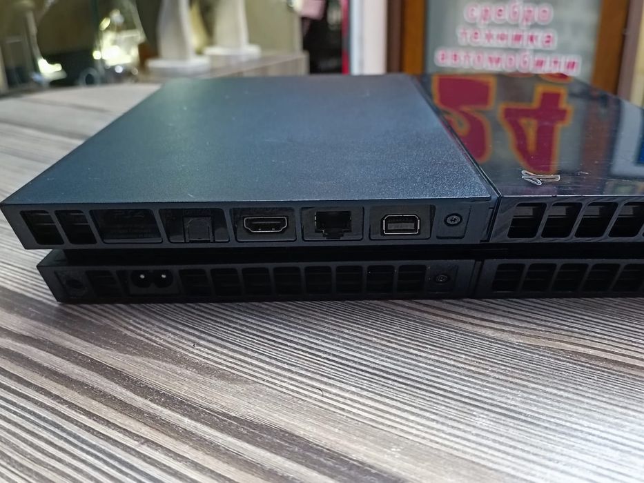 Игрова конзола Sony Playstation 4 FAT / 500GB / PS 4