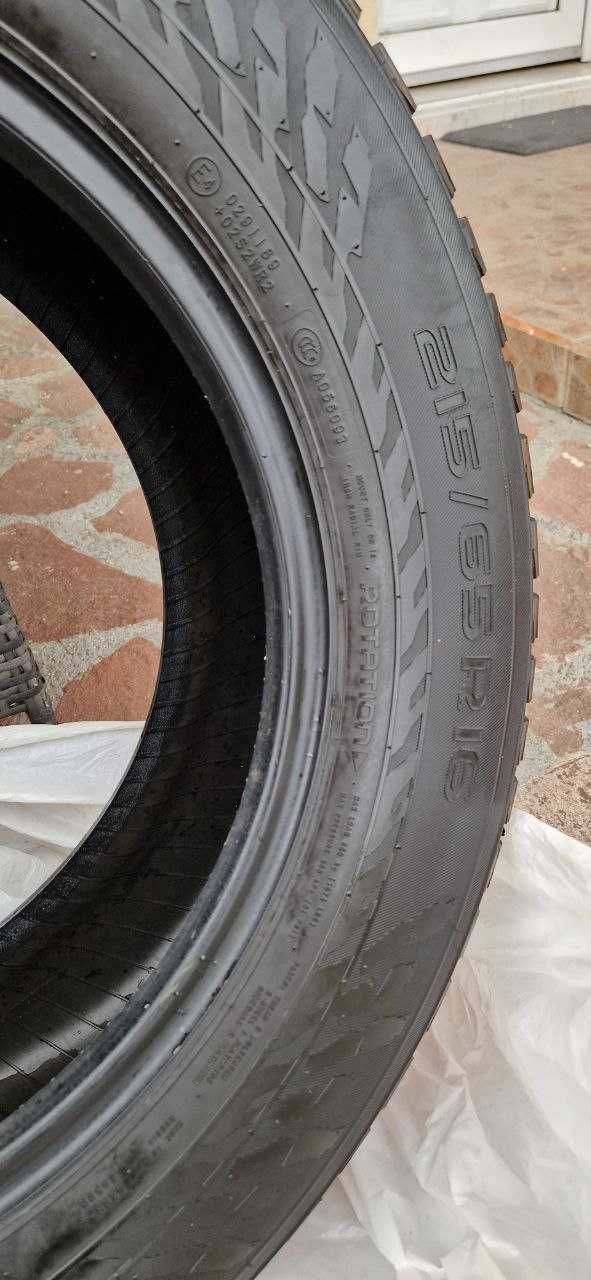 СПЕШНО  Гуми NOKIAN Hakkapeliitta 9 SUV 215/65 R16 (4 бр.)  Snowproof