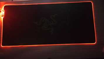Чёрный коврик Razer с подсветкой