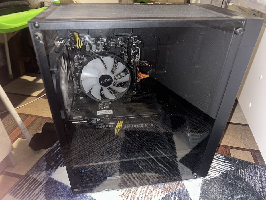 продаю фулл пк монитор мышку клаву и наушники