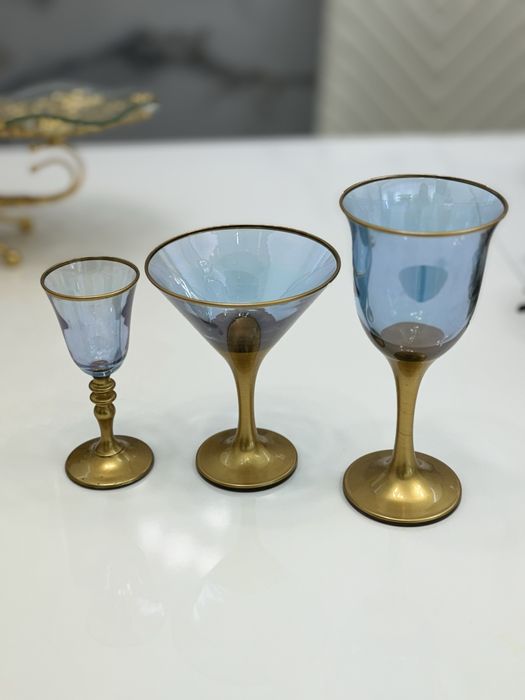 Продаётся набор бокалов на 12 персон