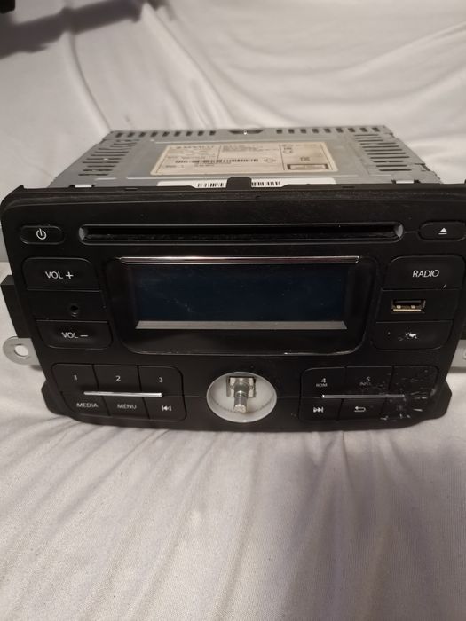 Radio casetofon Dacia Logan 2