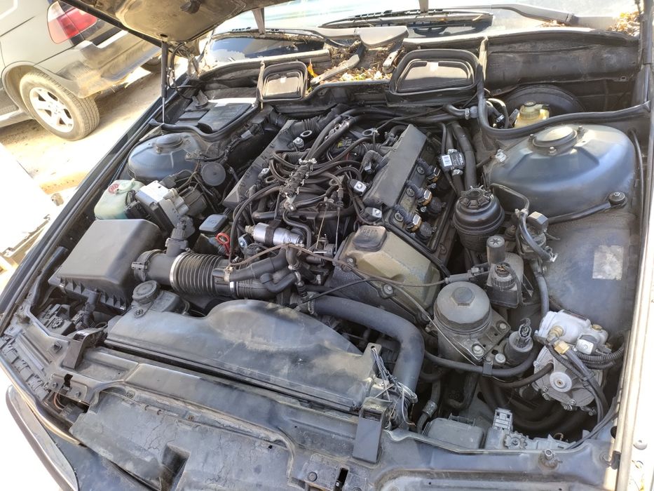 Бмв е38 735 с газ на части bmw