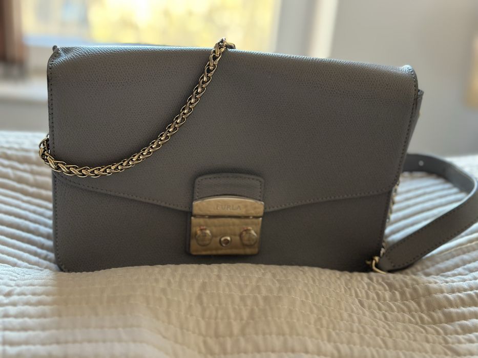 FURLA metropolis medium любима чанта в сиво