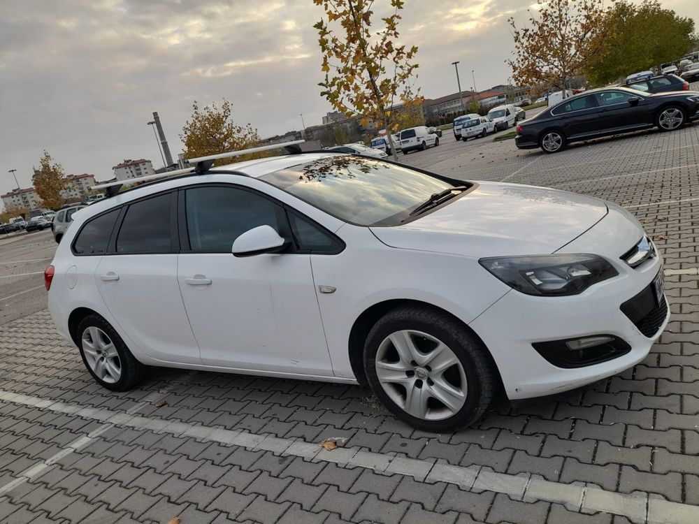 Opel Astra J Sports Tourer 1.7 110cp 2014