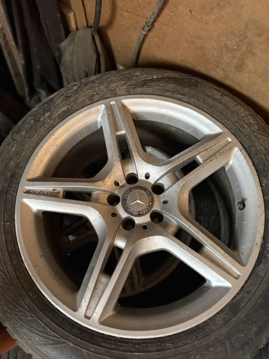 Гуми с джанти за Мерцедес 19ки