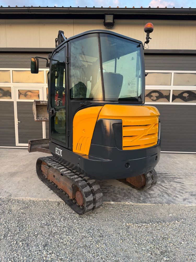 Miniescavator volvo 2,8 tone posibilitate rate fara avans