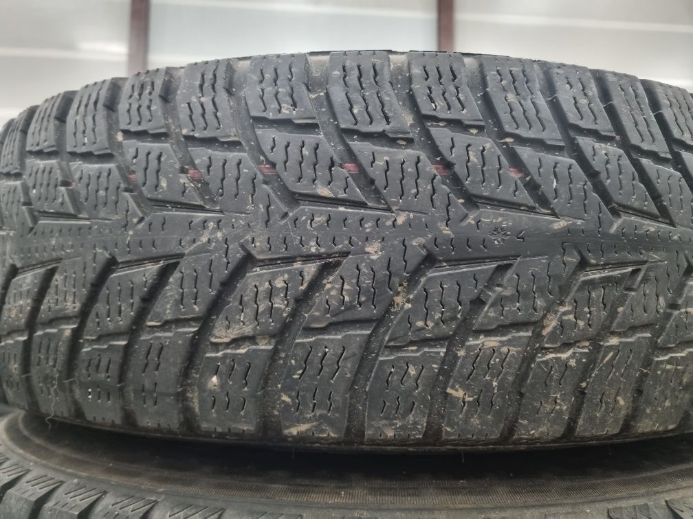 Jante otel Vw Amarok R16 anvelope iarna Nokian 205 R16 C