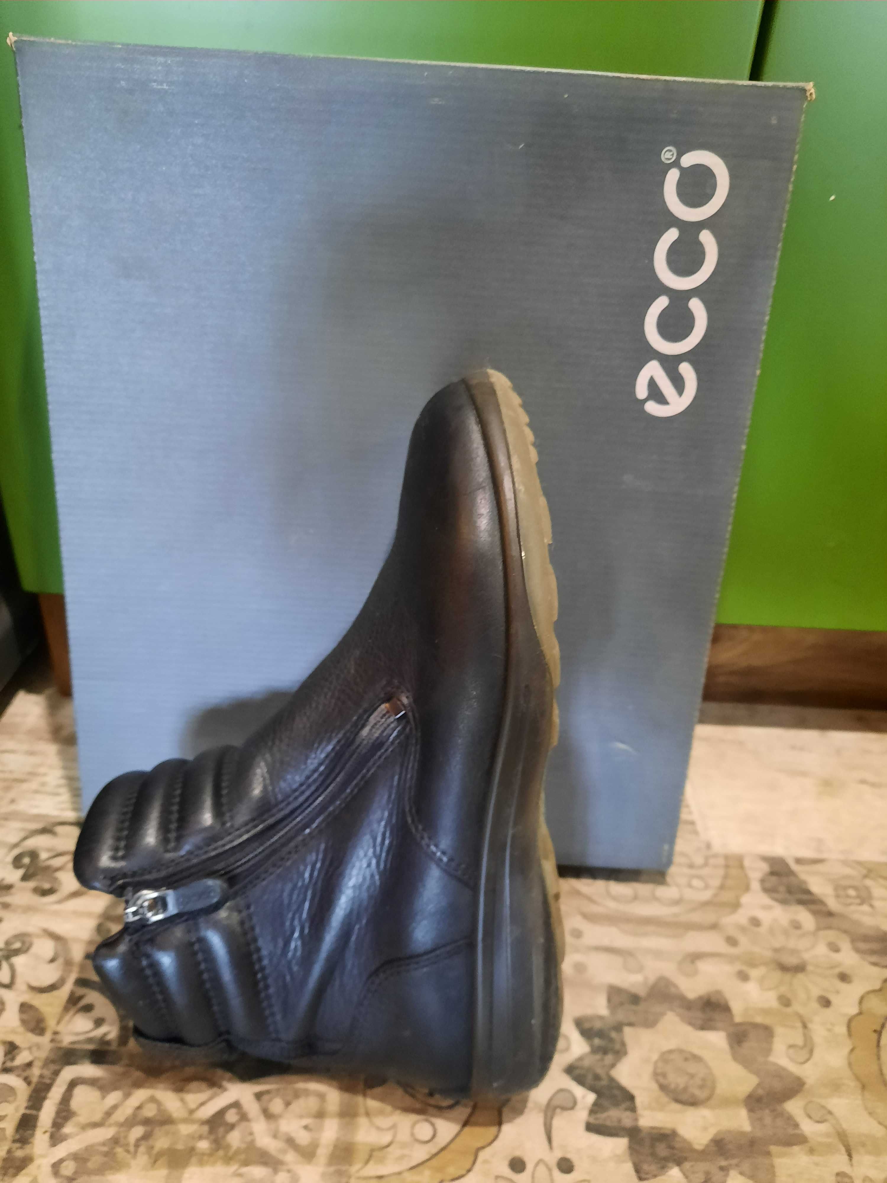 Маркови обувки Ecco от естествена кожа