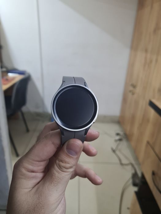 Apple watch 7  Samsung watch 5pro45mm