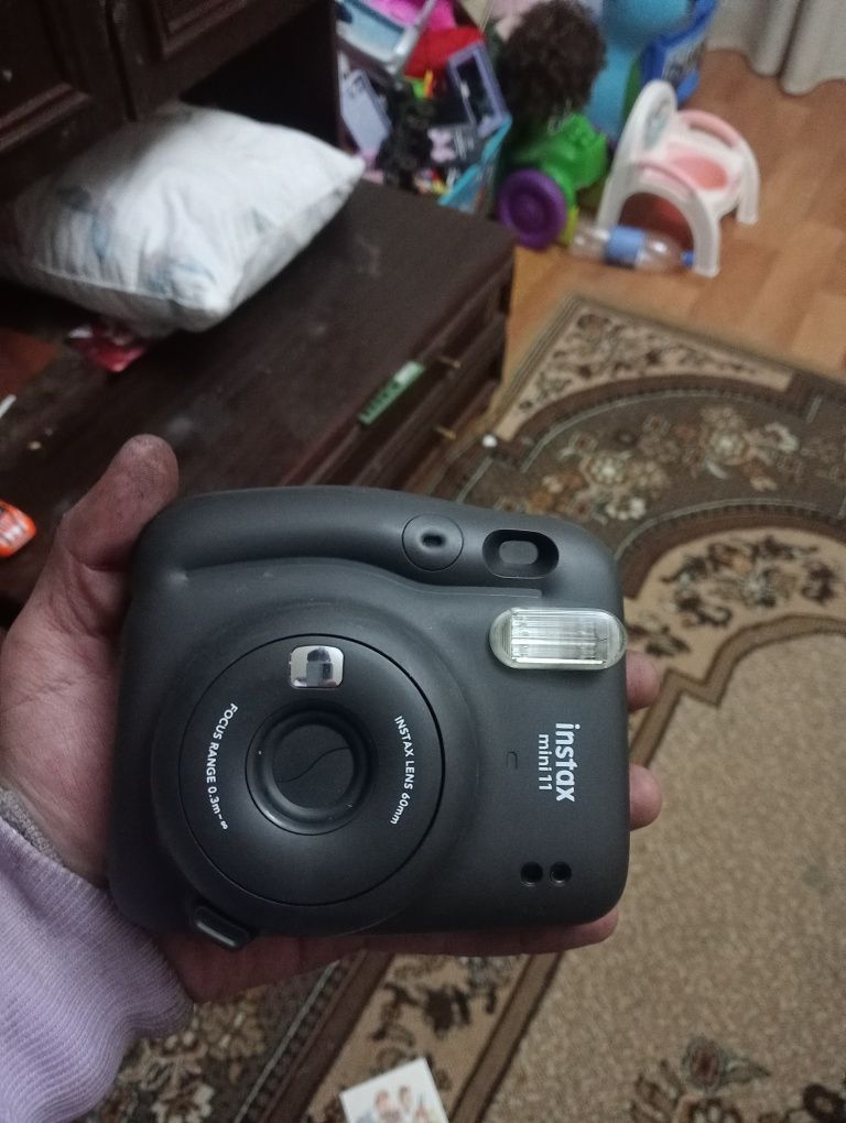 Фотоаппарат instax mini 11