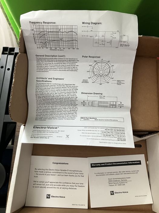 Electro Voice RE20 - Ca Nou - La Cutie - Accesorii