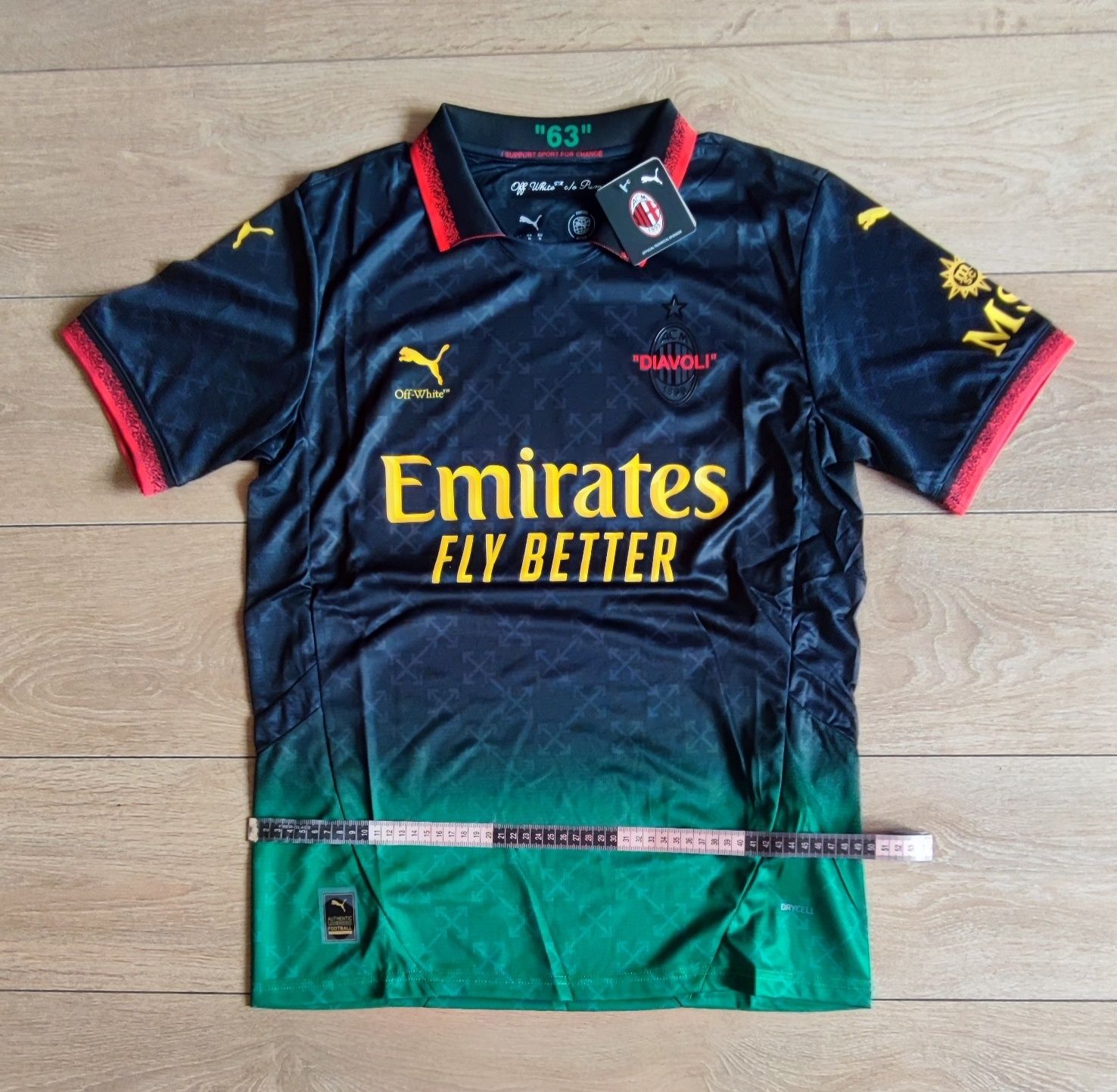 Limited edition AC Milan X Off-White kit