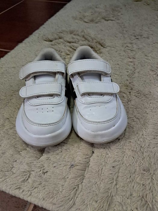 Детски маратонки адидас