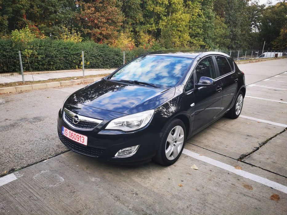 Opel Astra 1,4 Benzina - Euro 5 - Stare perfecta
