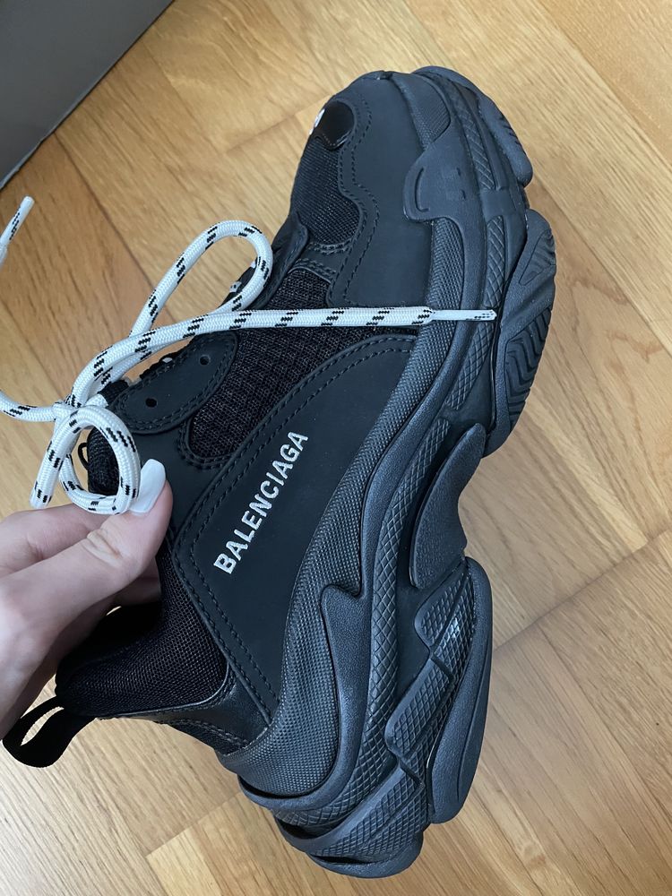 Sneakers Balenciaga Triple S Black