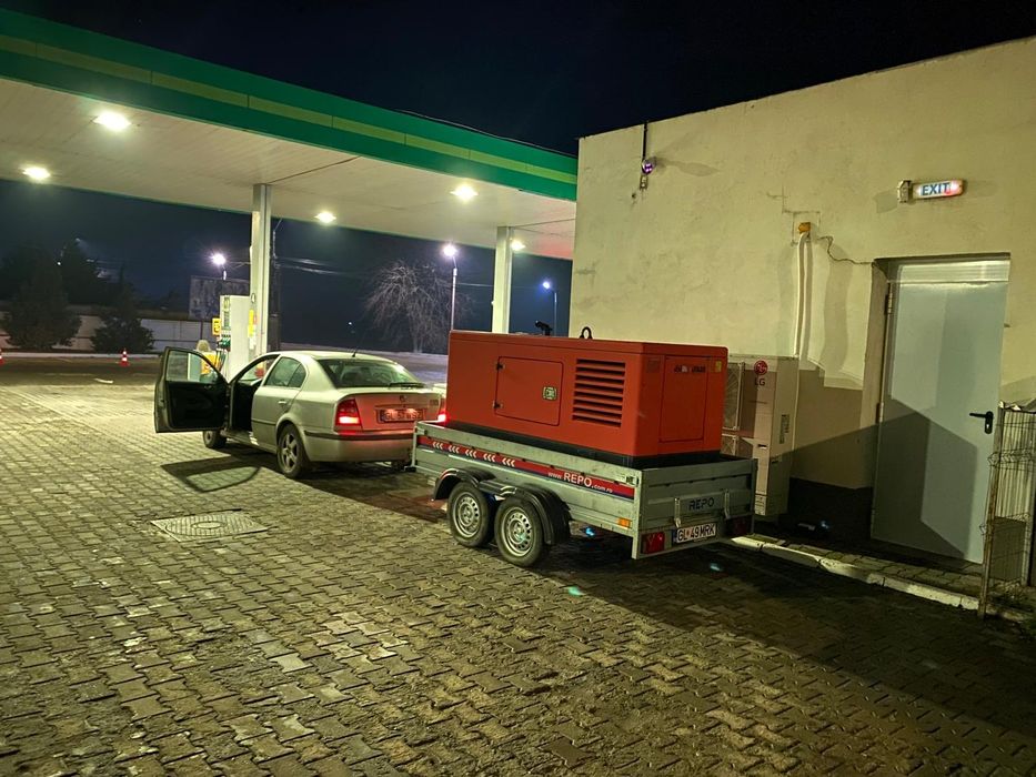 Generator            .