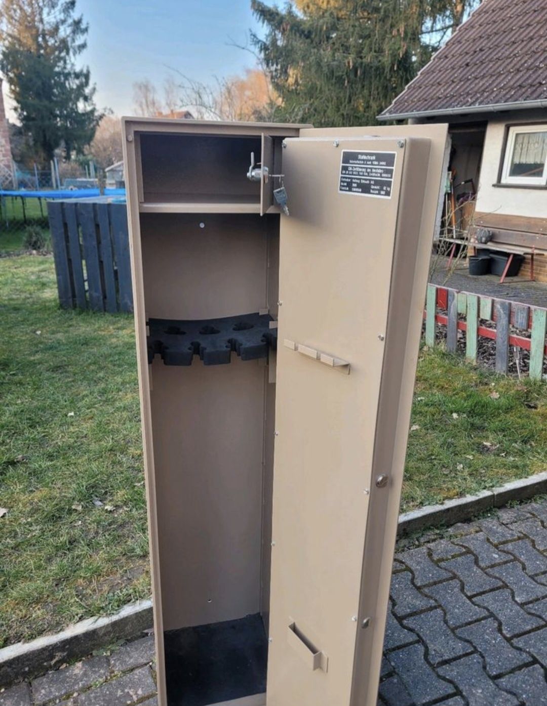 Vand dulap de arme, 62 kg, cu compartiment separat munitie