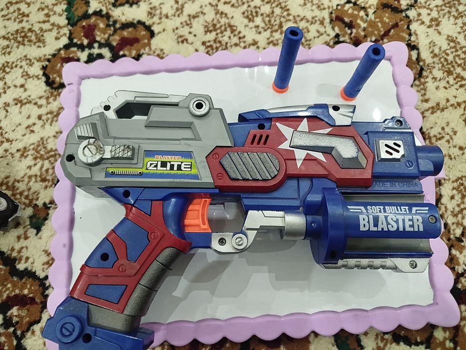 Игрушки для мальчиков,робот трансформер. Супергерои