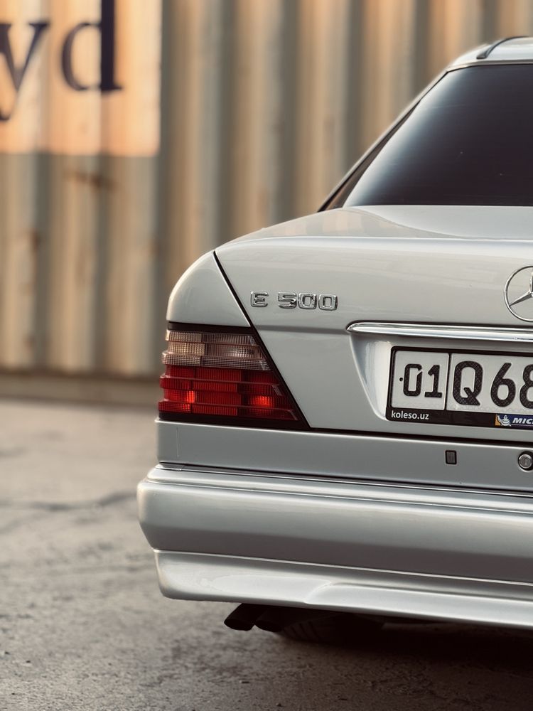 Mercedes benz w124
