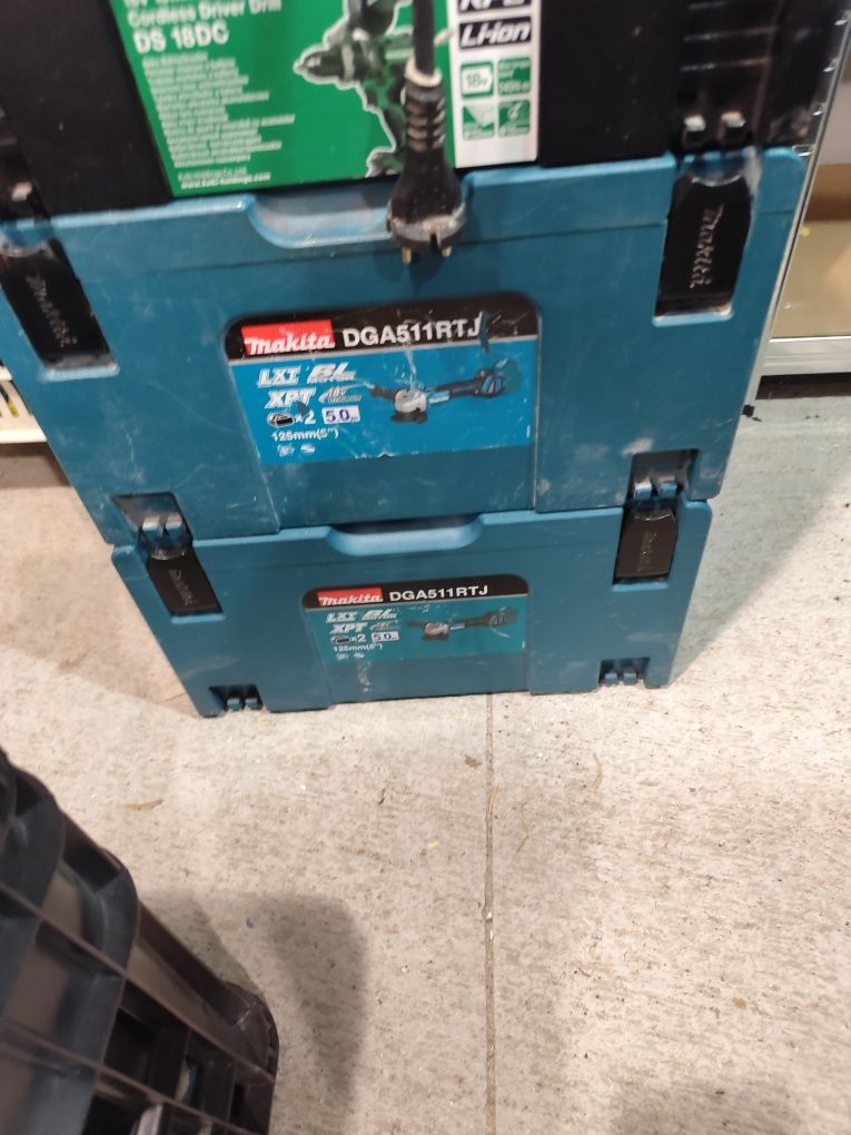 Акумулаторни машини Макита 18 волта Makita 18V