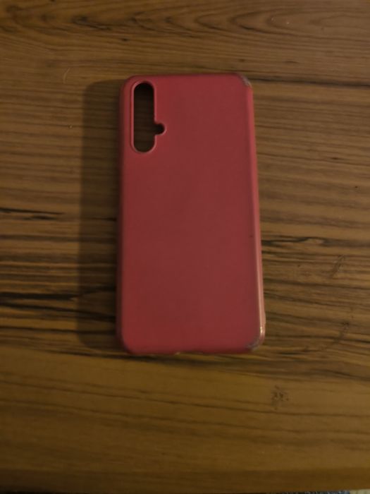 Продавам телефон Huawei nova 5T без зарядно !