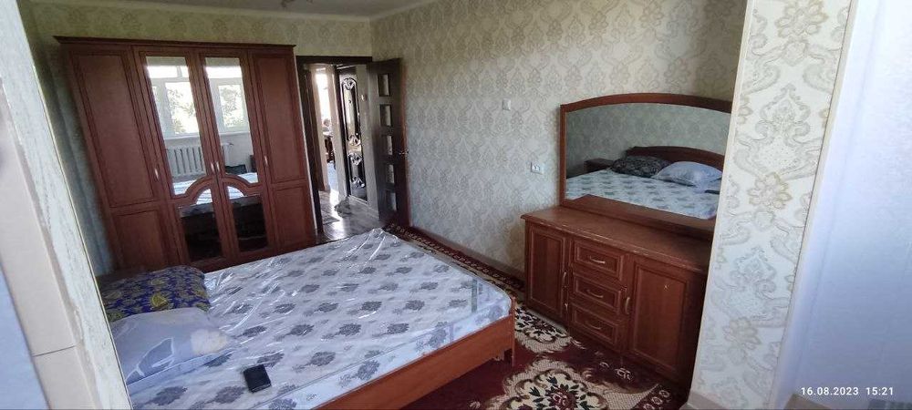 2 хонали уй сотилади. Продаётся 2-х комнатная. ОВИР