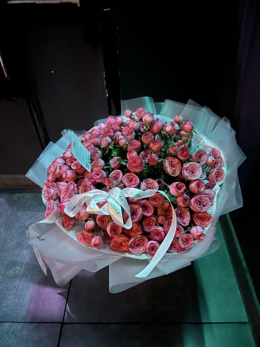 Кустовые розы Алматы свежие