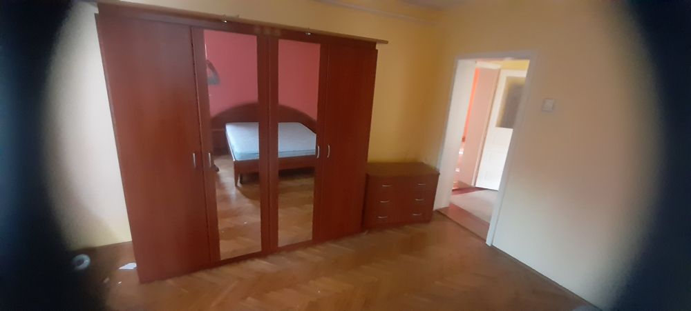 Vand dormitor complet la pret bun